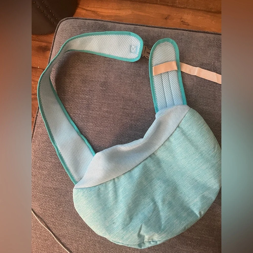 Sling style pet carrier 11.02 x 8.27 x 2.99 in Teal blue